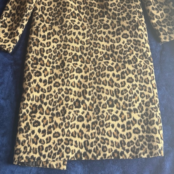 Express XS Leopard Print Teddy Button Coat - Picture 8 of 8